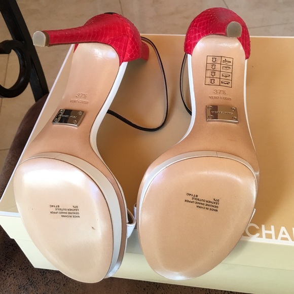 COPY - Sandals - Picture 3 of 3